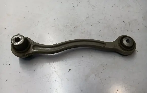 Mercedes-Benz C W204 Rear upper control arm/wishbone A20402