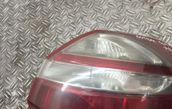 Subaru Outback Rear/tail lights