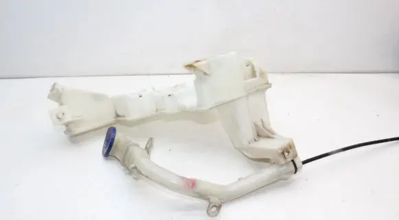 Honda Civic Windshield washer fluid reservoir/tank