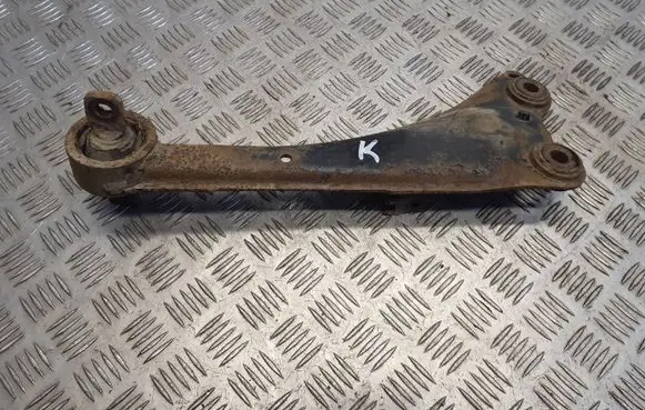 Toyota Avensis T270 Rear upper control arm/wishbone