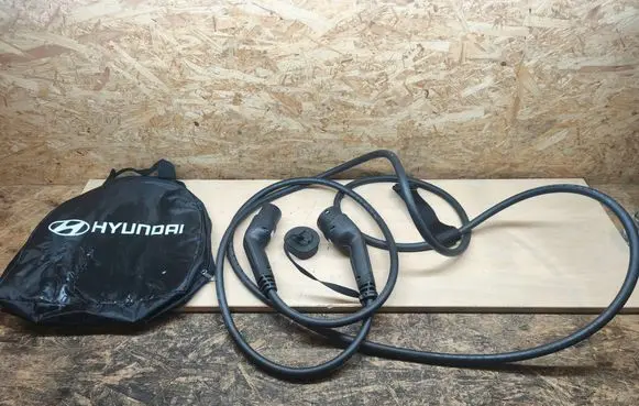Hyundai Ioniq 5 Electric car charging cable 66632ADU023A