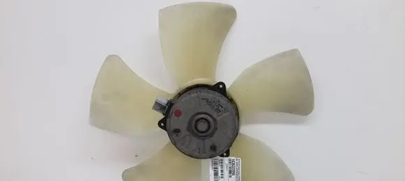 Toyota Corolla Verso E121 Radiator cooling fan shroud 1636322090