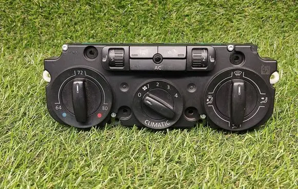 Volkswagen PASSAT B6 Climate control unit 1K0820047EC 5HB00871955