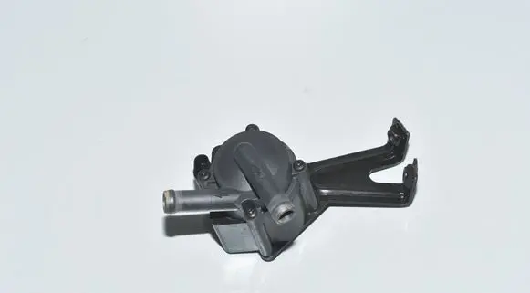 BMW 5 F10 F11 Electric auxiliary coolant/water pump 7604528 11517604528