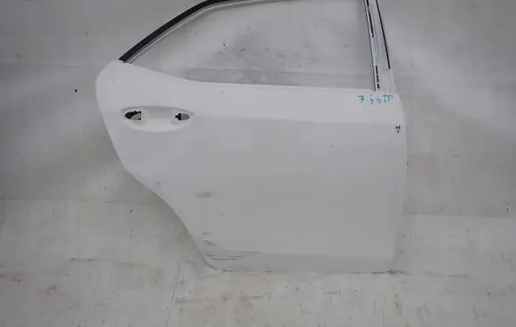 Toyota Corolla E160 E170 Rear door