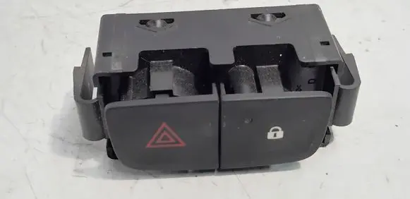 Opel Vivaro Hazard light switch