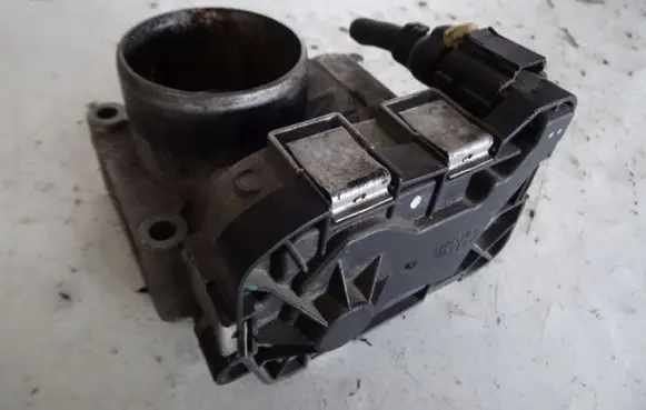 Fiat 500 Throttle valve 5519278