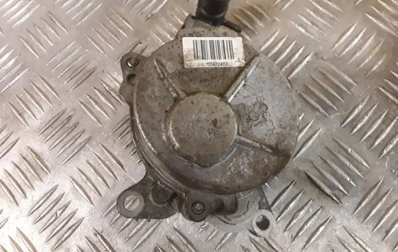 Nissan X-Trail T31 Vacuum pump 8200472458 472458A