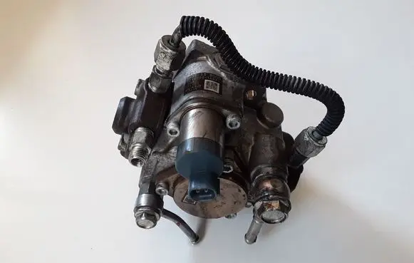 Mazda 6 Fuel injection high pressure pump SH0113800D