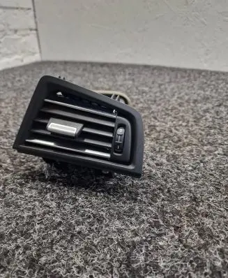 BMW M5 Dashboard side air vent grill/cover trim 9166894