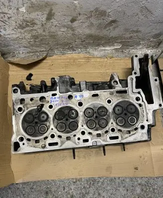 BMW 5 F10 F11 Engine head 778110201