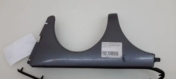 Under headlight/headlamp trim