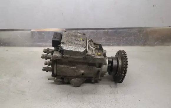 Fuel injection high pressure pump