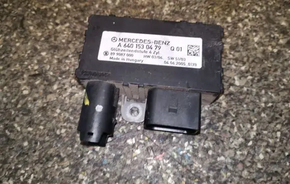 Mercedes-Benz B W245 Glow plug pre-heat relay A6401530479