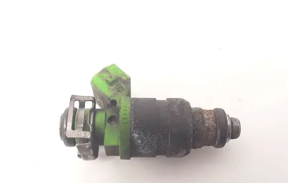 Audi A6 S6 C5 4B Fuel injector 078133551BB