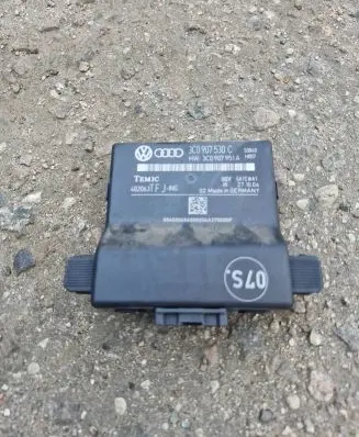 Volkswagen PASSAT B6 Gateway control module 3C0907951A