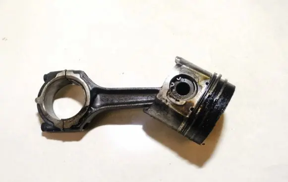 Renault Scenic I Piston with connecting rod