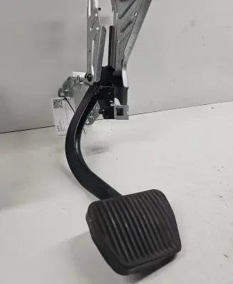 Volvo XC90 Brake pedal