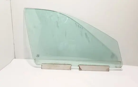 Volvo XC90 Front door window glass four-door 31386885