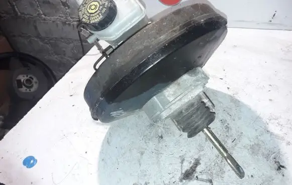 BMW 3 E90 E91 Brake booster 29675681801