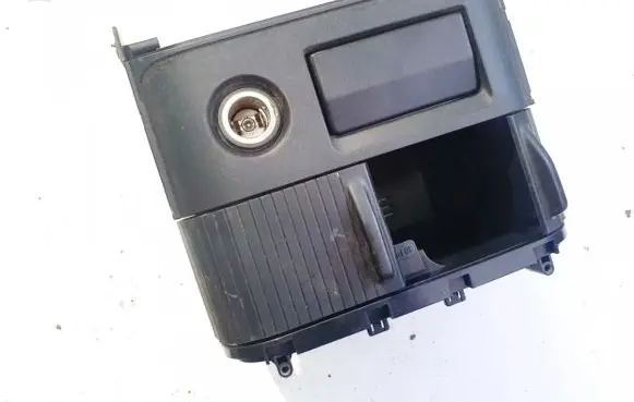 Nissan X-Trail T30 Car ashtray 68412eq400 h2903