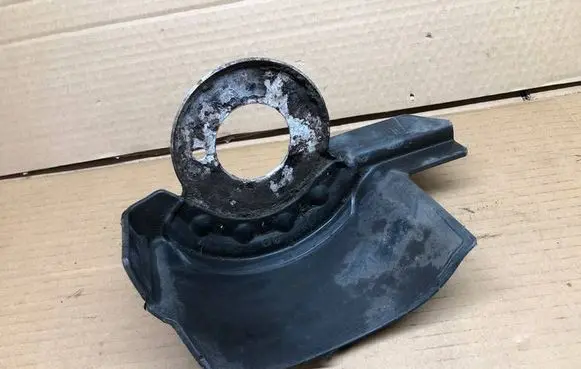 Audi A4 S4 B8 8K Coil spring/strut mount 8K0511539E