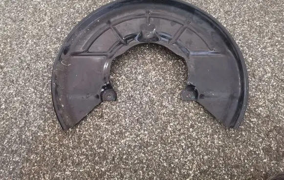 Buick Encore I Front brake disc dust cover plate 