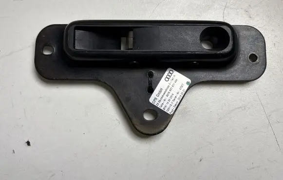 Audi A3 S3 8V Convertible roof lock/latch 8V7871444