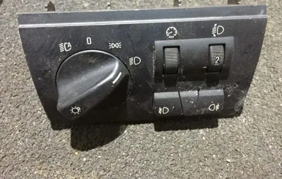 BMW X5 E53 Light switch 6909776 037045060