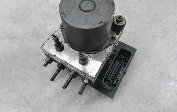 Audi A6 S6 C6 4F ABS Pump 