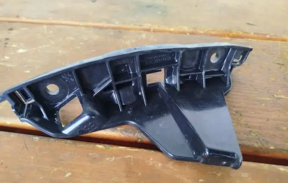 Peugeot 208 Front bumper mounting bracket 9823207980