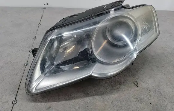 Volkswagen PASSAT B6 Headlight/headlamp 3C0941005Q