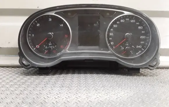 Audi A1 Speedometer (instrument cluster) A2C53321556 8X0920930A