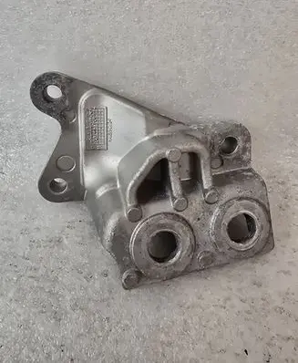 Volvo XC40 Front differential bracket 31439850
