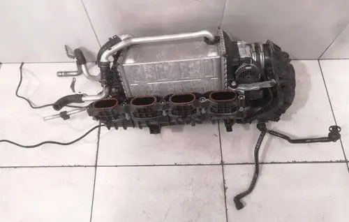 Mercedes-Benz CLA C117 X117 W117 Intercooler radiator A2780900414