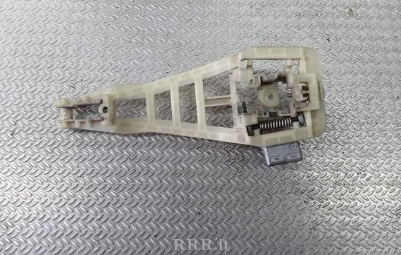 Rear door exterior handle/bracket