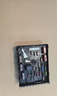 Volkswagen PASSAT B6 Fuse module 3C0937125 63592777 3G0937125