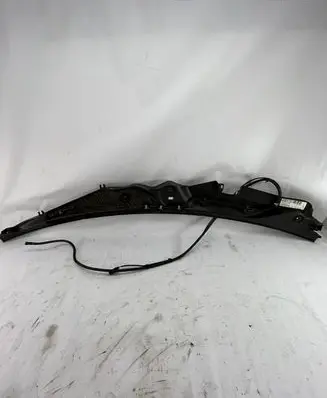Mercedes-Benz E W212 Wiper trim A2128301213