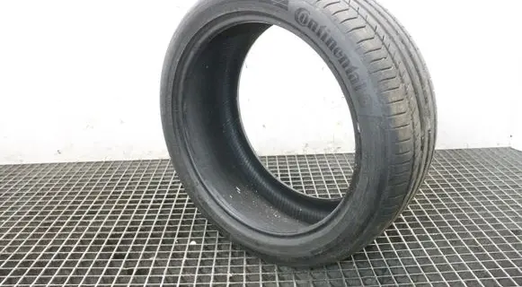 Mercedes-Benz CL C216 R19 summer tire 25540R19