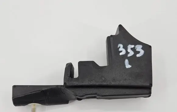 Audi A5 Other engine part 8B3807251