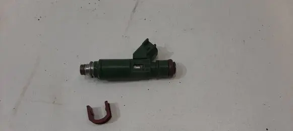 Volvo S80 Fuel injector 9470229
