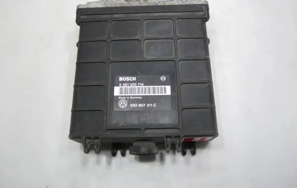 Volkswagen Golf III Engine control unit/module 1H0907311C 0261200714