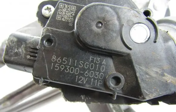 Subaru Forester SJ Front wiper linkage and motor 86511SG010