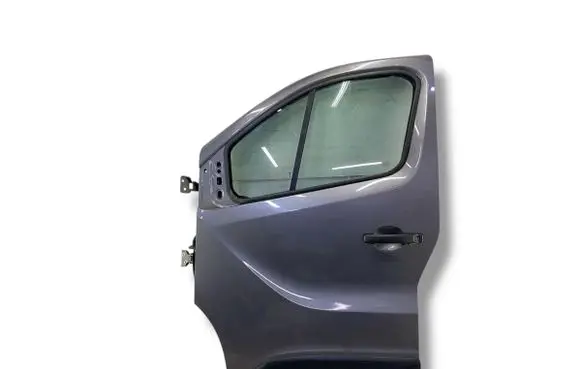 Renault Trafic III (X82) Front door
