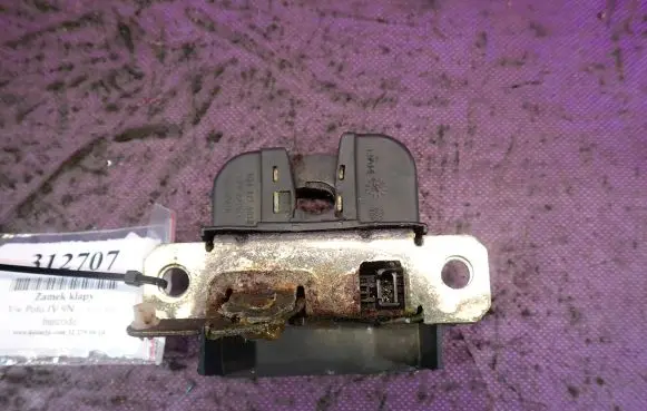 Volkswagen Polo Tailgate/trunk/boot lock/catch/latch 6Q6827505B
