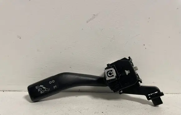 Volkswagen Golf VI Indicator stalk 1K0953513E