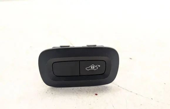 Volvo V60 Tailgate/boot open switch button 31427331