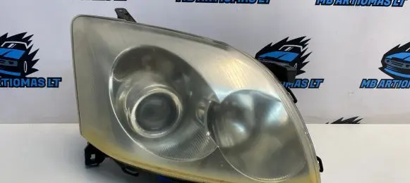 Toyota Avensis T250 Headlight/headlamp