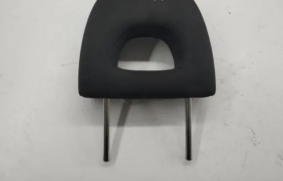 Volvo S60 Front seat headrest 