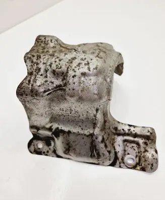 Exhaust heat shield
